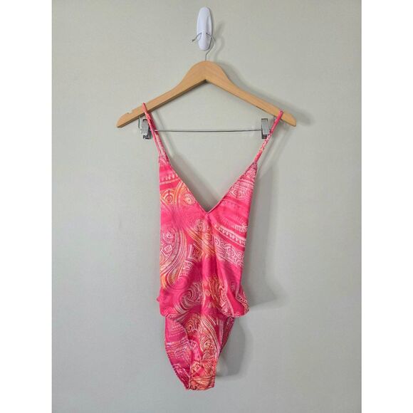 Ramy Brook Reversible Zuma One Piece Swimsuit Size Medium Plunge Pink Multi NEW - Picture 3 of 6